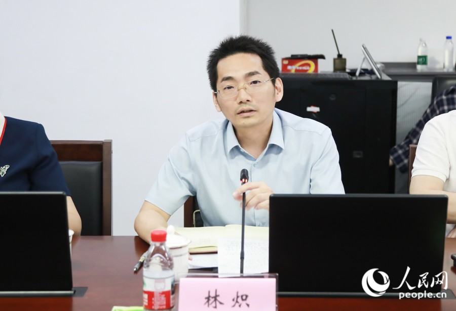 福州市软件园党工委委员、管委会副主任林炽。