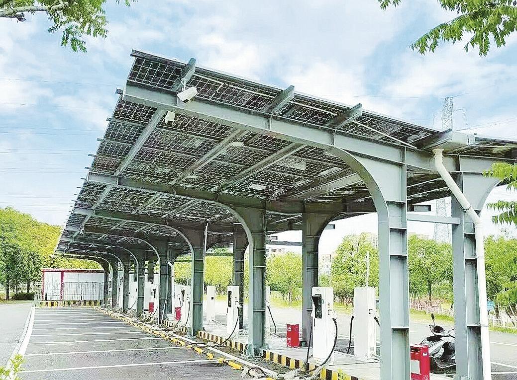 南湖公园光储充检放一体化充电站投入运营