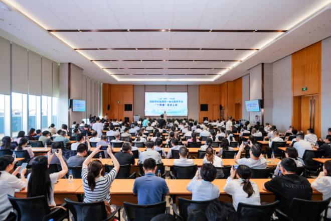 活动现场。厦门市医保局供图