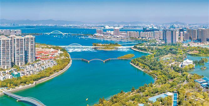 一年來，市十六屆人大常委會牢記囑托、感恩奮進，扭住目標不放鬆，一張藍圖繪到底，為努力率先實現社會主義現代化作出了積極貢獻。記者 王火炎攝