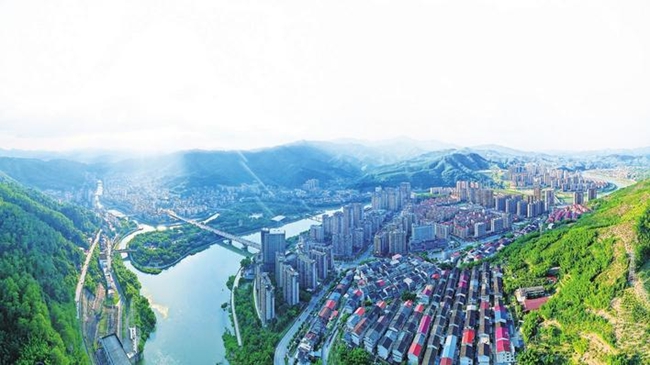 尤溪县城鸟瞰图（蒋际霖 摄）