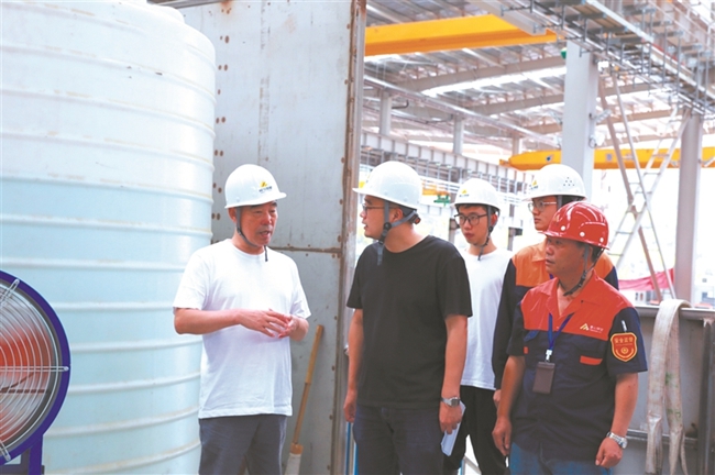 周寧縣開展年輕干部“基層實踐周”活動,為企業提供更加精准高效的服務。鄭文敏攝