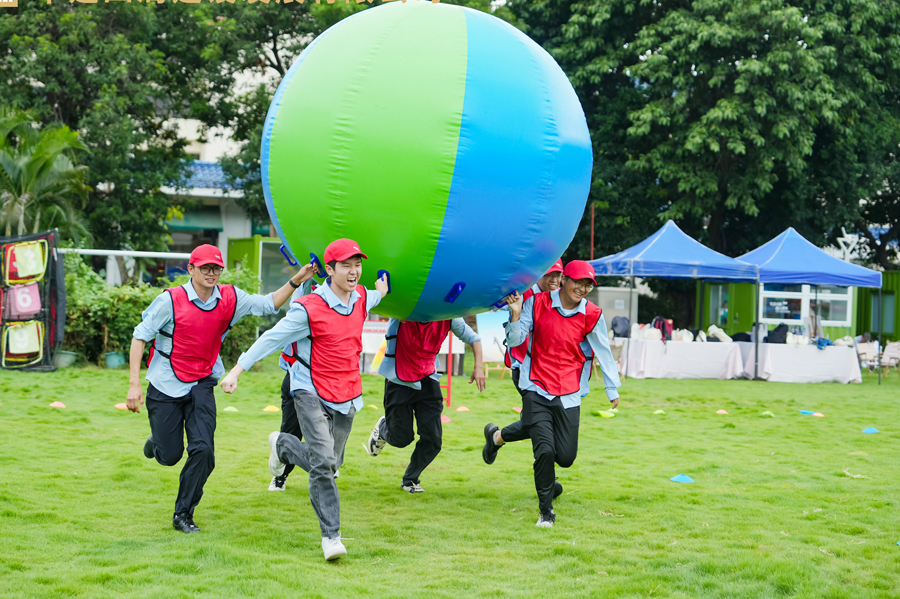 中建四局东南分局工会开展趣味运动会。中建四局东南分局供图