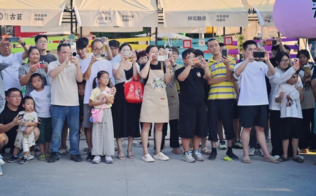 文旅体验吸引了不少游客