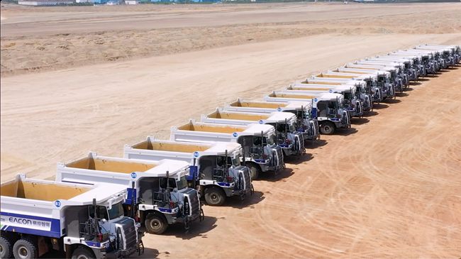 由易控智驾提供运营服务的无人驾驶车队。中国人民银行龙岩市分行供图