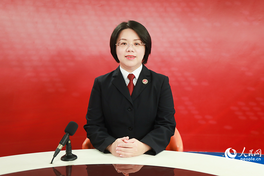 福州市人民檢察院黨組書記、檢察長江莉接受人民網專訪。人民網記者 陳永整攝