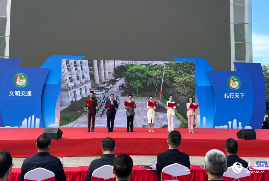 情景叙事诗《星光》。人民网记者 张萌摄