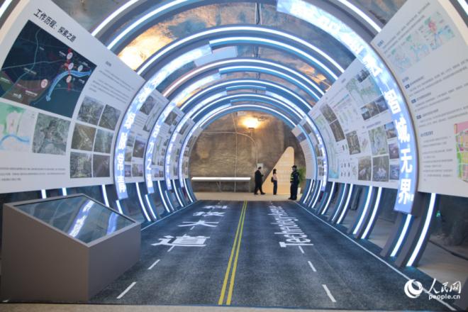 “时尚蓄势——厦门空间再生”设计成果展。人民网记者 陈博摄