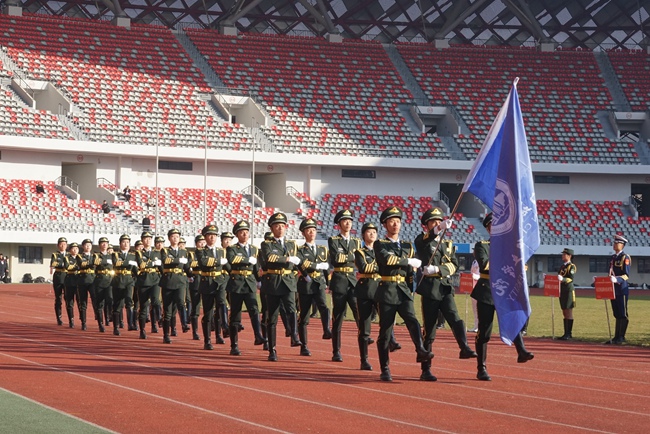 厦门城市职业学院代表队入场