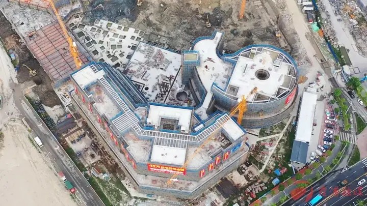 霞浦千鲜美食城项目1、2号楼主体已封顶