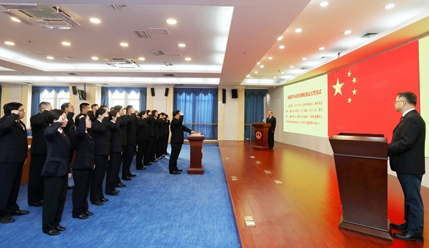 福建省检察院举行宪法宣誓仪式