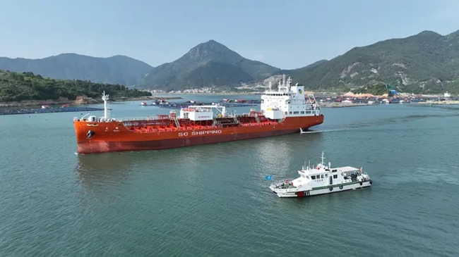 三都澳港区漳湾作业区7-10号泊位。徐慧珍摄