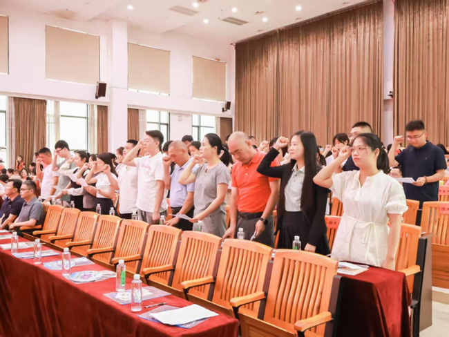 中国旅游日当天，“茶香安导·美好旅程”全县誓师大会举行。安溪县委组织部供图