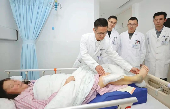 上海六院常驻专家查房