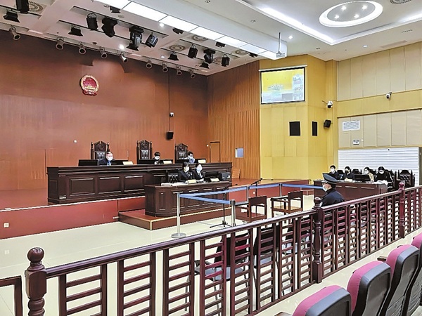 中國鱟成為國家二級保護野生動物后，同安區法院開庭審理廈門第一起非法買賣中國鱟案件。