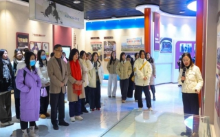 研学团在廖俊波先进事迹展示馆参观学习