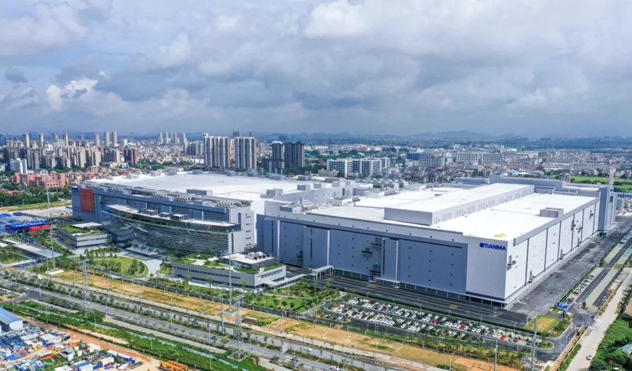 廈門加快建設“先進制造業強市”，圖為廈門天馬第8.6代新型顯示板生產線項目。廈門市工業和信息化局供圖