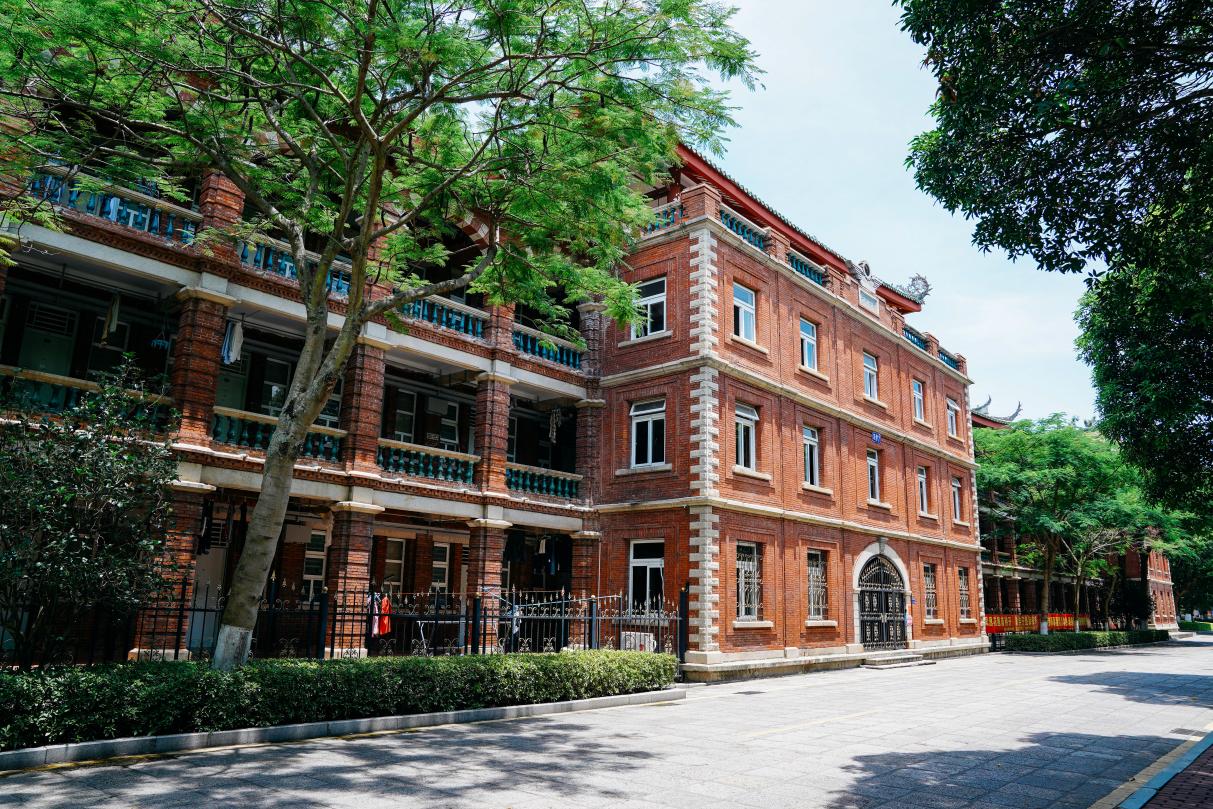 廈門大學作為百年老校,始終踐行“以學生為中心”的育人理念。林宇陽攝