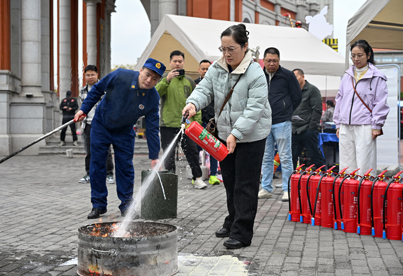 油盆滅火實景體驗