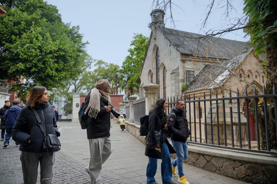媒體代表與博主走進煙台山歷史風貌區