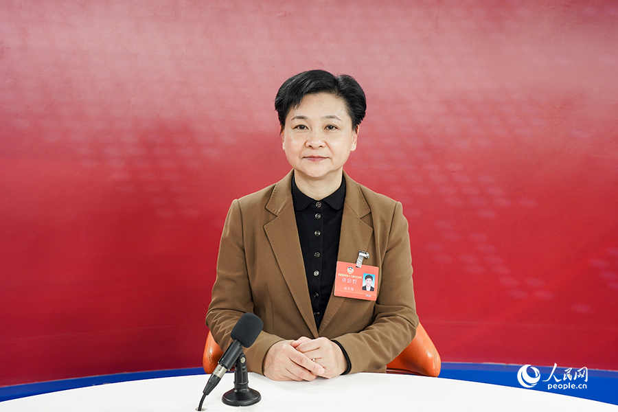 福建省政协副秘书长、民盟省委会专职副主委刘丹艳。人民网记者 兰志飞摄