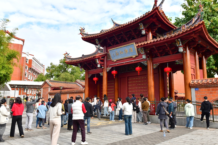 參訪同安孔廟。夏海濱攝