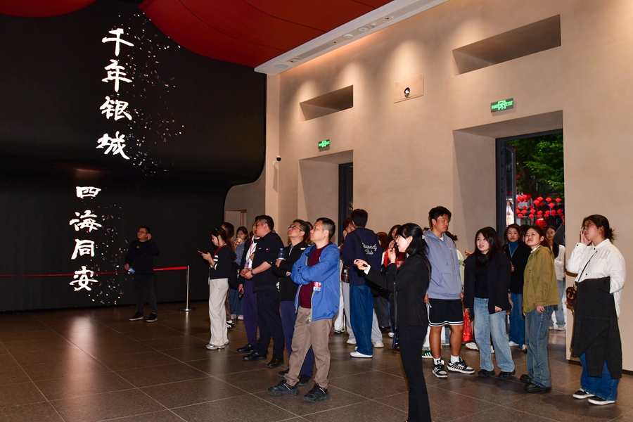 參觀同安歷史陳列館。夏海濱攝