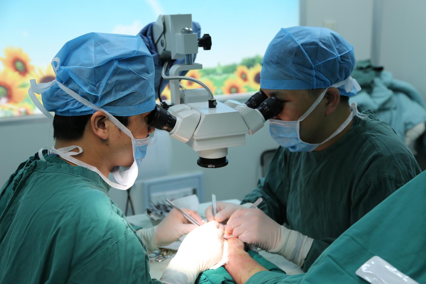 开展断指再植手术