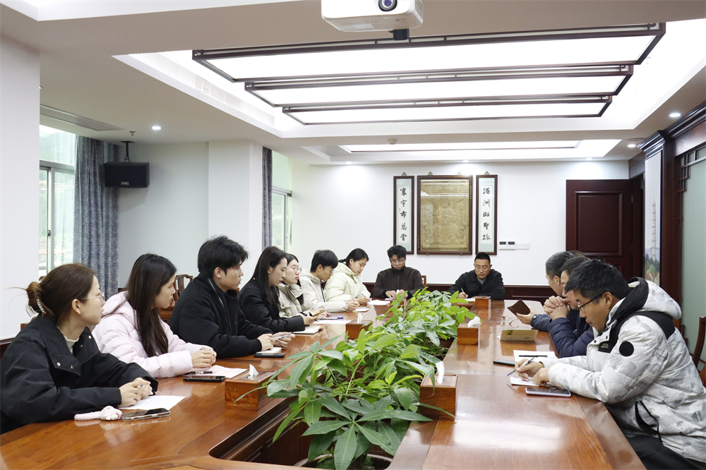 实践队师生在湄洲妈祖祖庙莆田会馆开展座谈交流