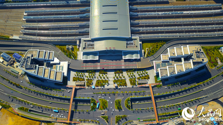 龙岩站。人民网记者 李昌乾摄