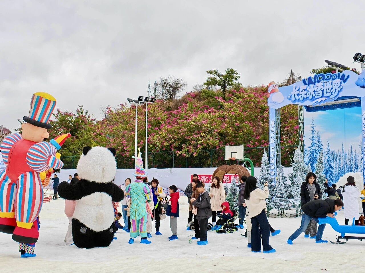 “常來長樂、馬上有福”冰雪嘉年華。柯抒琳攝