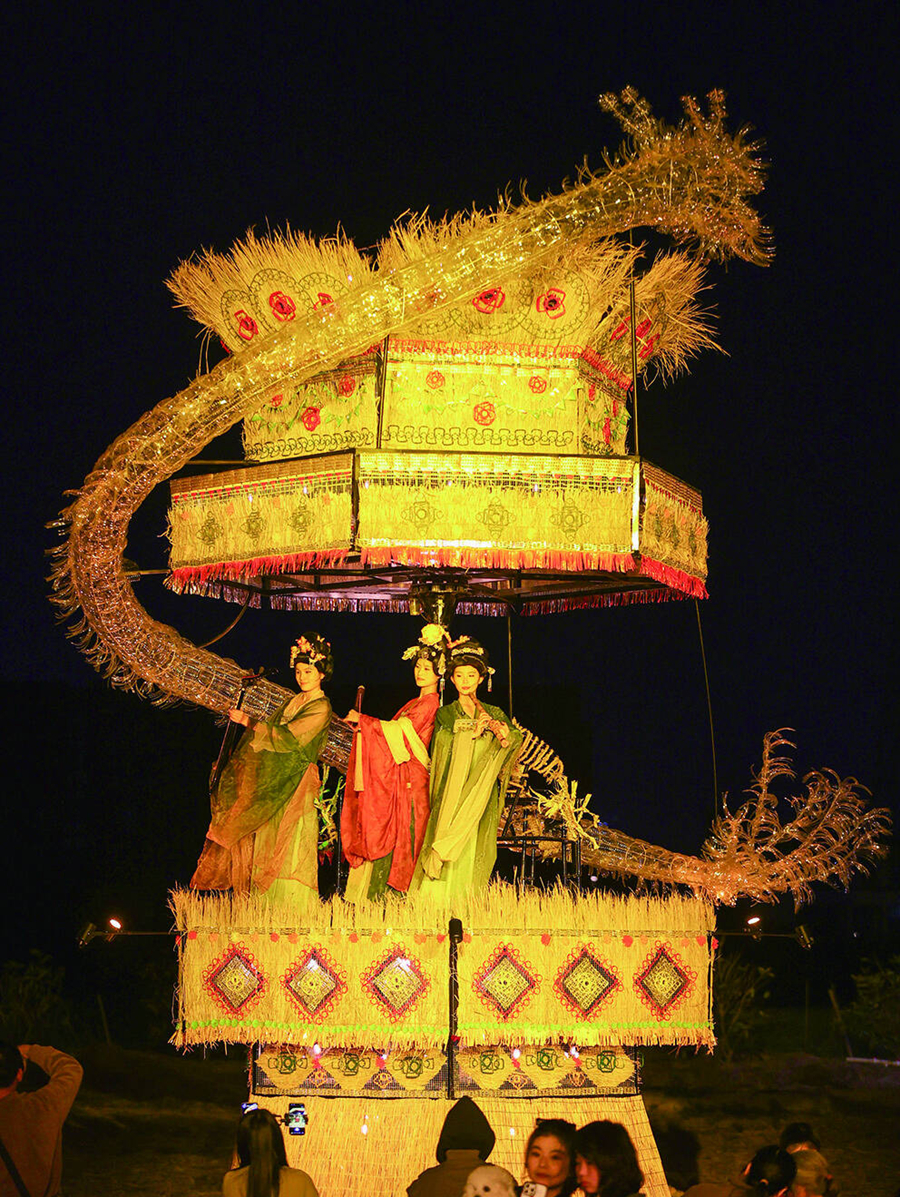 “走馬游龍”藝術裝置