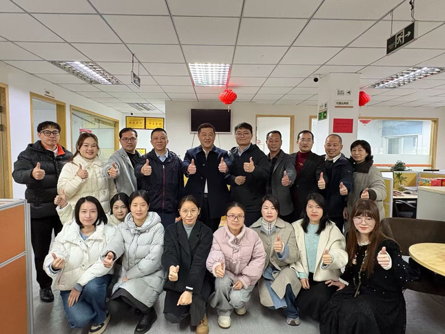 平安產險福建分公司上下同心，力求以更加優質高效的服務護航地方發展，共譜高質量發展新篇章。