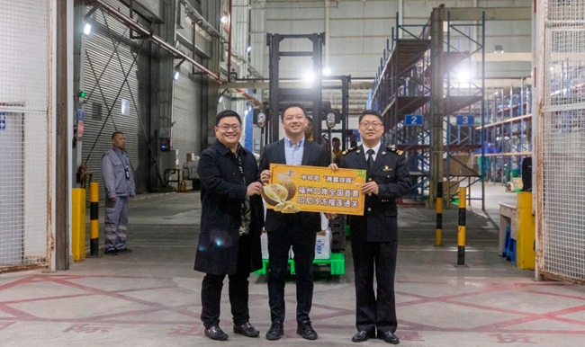 全國首票來自印度尼西亞的冷凍榴蓮順利通關