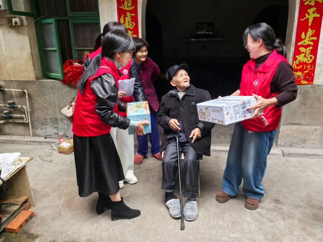 多部门联动开展安全排查、日常巡查、救助帮扶、健康服务等工作