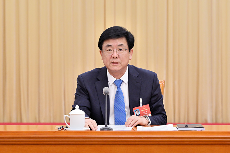 图为全国人大代表，福建省委副书记、省长赵龙。肖春道摄