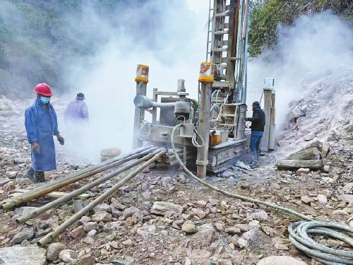 罗源县鉴江镇上澳村打井现场
