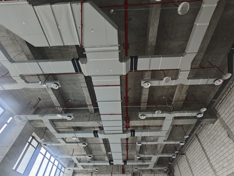 最大连续跨度约60米的预应力超跨、超重、超高梁