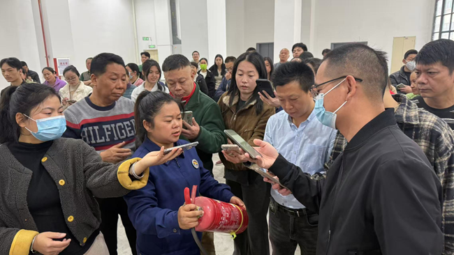 厦门翔安消防救援局宣讲员深入辖区创业园开展“3·15”主题宣传