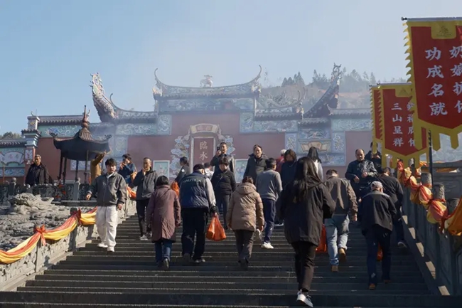 2月21日，正月初五，古田临水宫热闹非凡。龚键荣摄