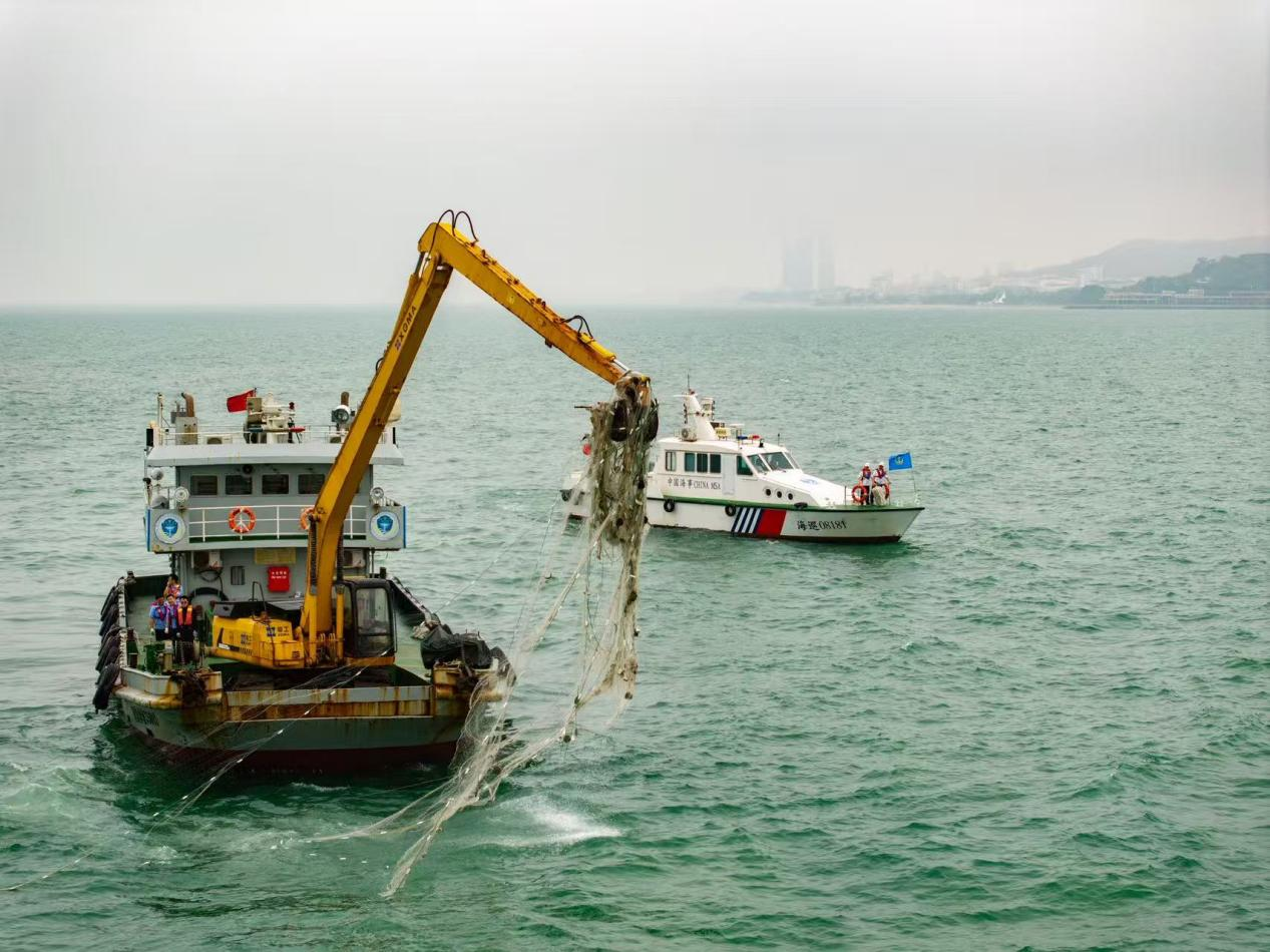 现场拆除违法网具