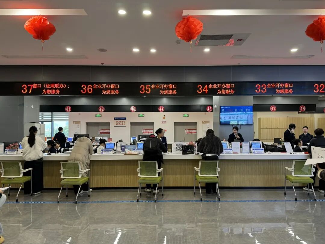 长乐区行政服务中心管委会为企业提供全周期服务。长乐区委宣传部供图