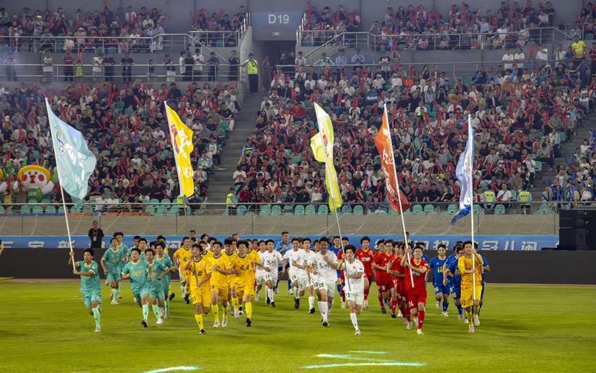 51342人现场观赛，创全国纪录！2026年福建省城市足球联赛开赛