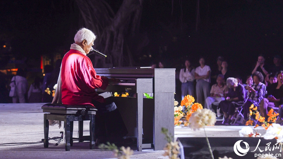 压轴演唱。人民网记者 陈博摄