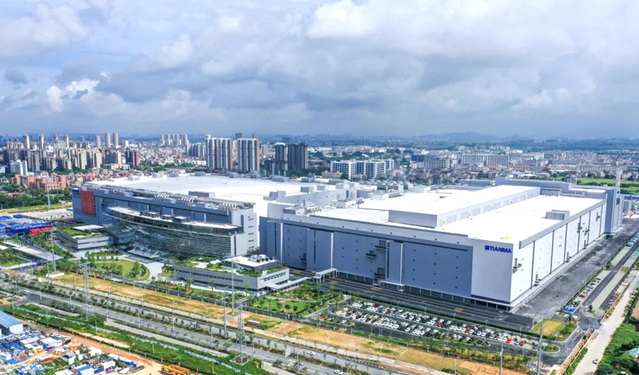 廈門加快建設“先進制造業強市”，圖為廈門天馬第8.6代新型顯示板生產線項目。廈門市工信局供圖