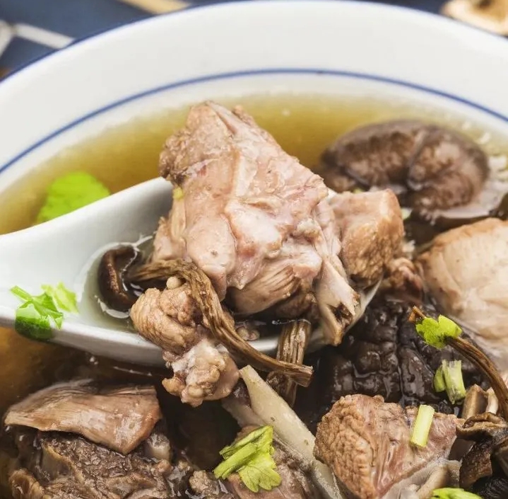 四物番鴨湯
