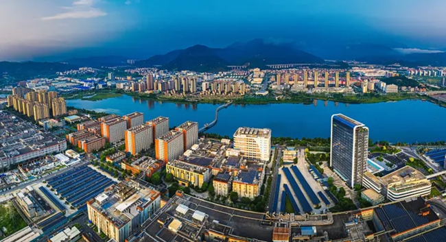 崛起的中國鋰電之都——寧德。陳文彬攝