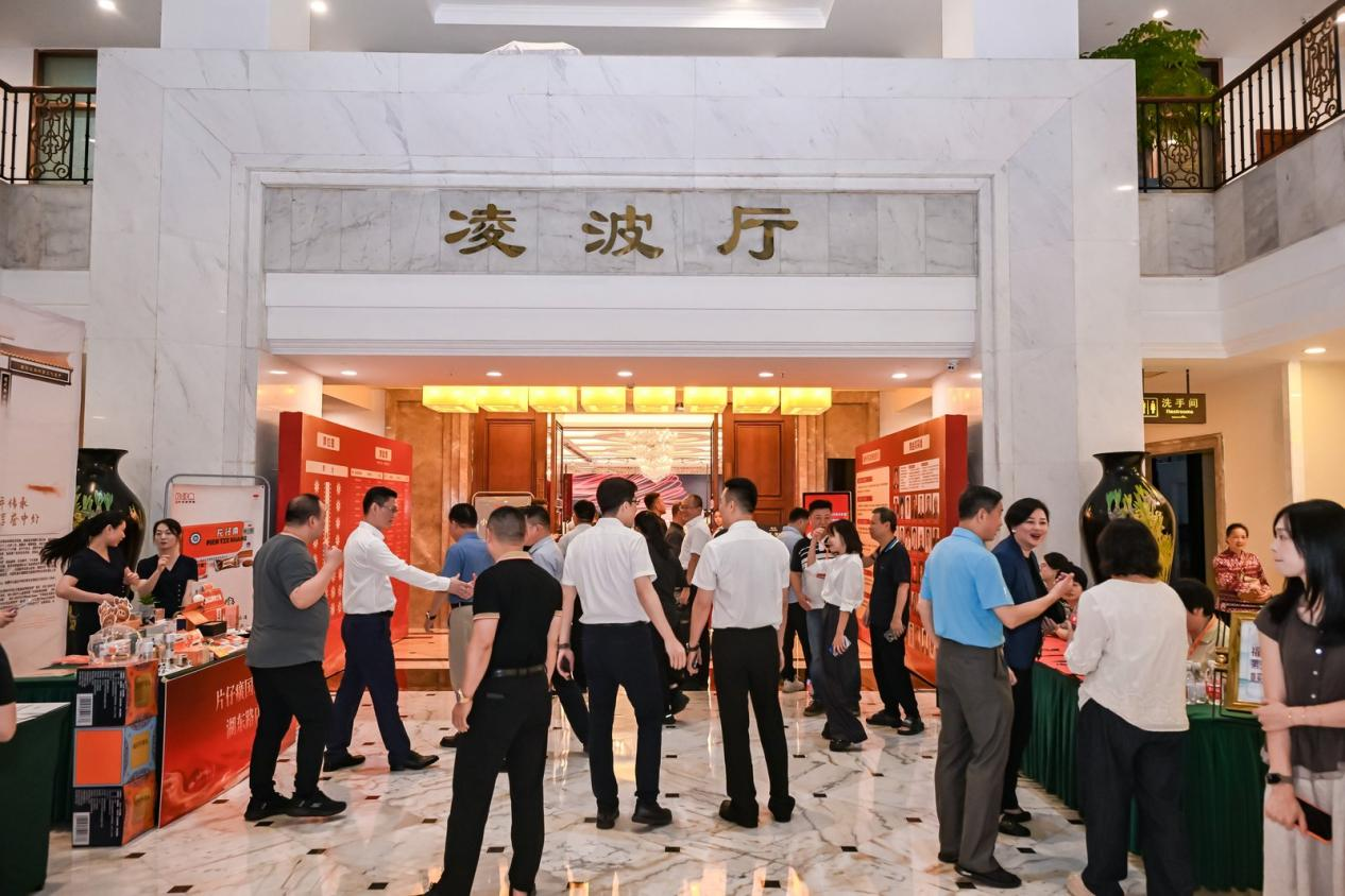 现场讨论氛围浓厚。主办方供图