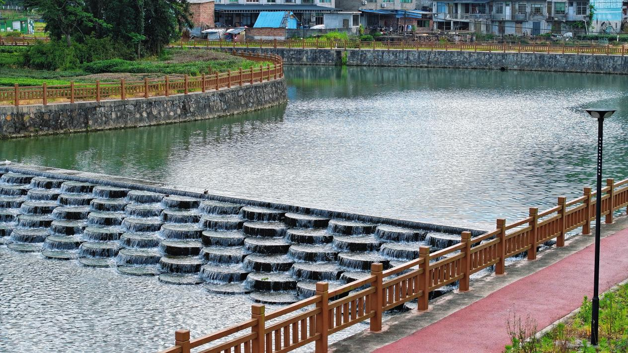管阳溪鱼鳞坝