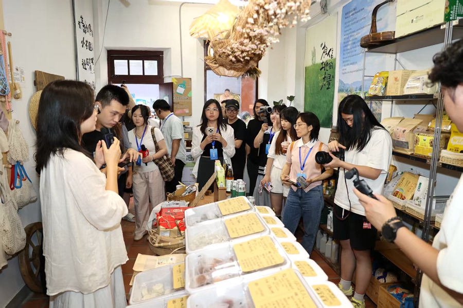 集美学村不问东西艺术园区已吸引逾百家主理人入驻开店。厦门市委宣传部供图